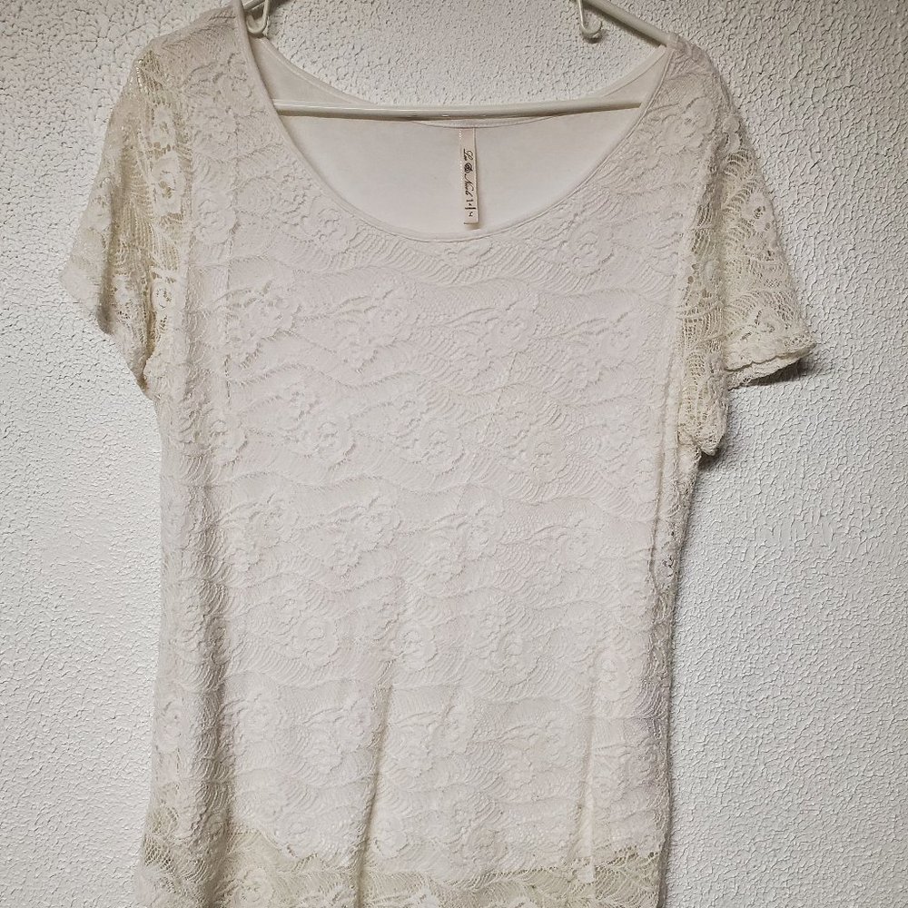 Top - Short Sleeve Crochet Lace Shirt - Women - White - Leo Nicole - Size Large